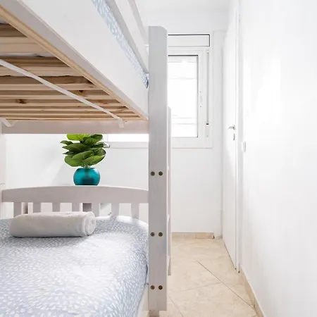 -2hb-4pax -beach-sea View-ac-wifi15