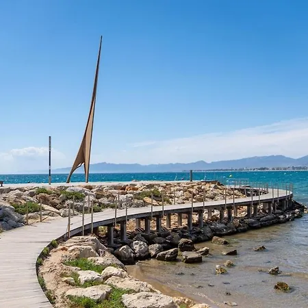 -2hb-4pax -beach-sea View-ac-wifi15 *