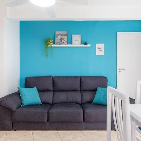 -2hb-4pax -beach-sea View-ac-wifi15