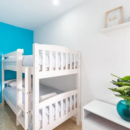 Apartment -2hb-4pax -beach-sea View-ac-wifi15