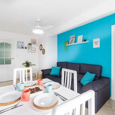 Apartment -2hb-4pax -beach-sea View-ac-wifi15